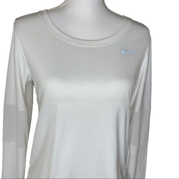 Nike Dri-fit city white core top - small - Picture 2 of 11